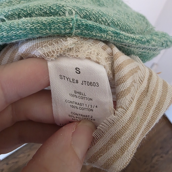 OLI & HALI Green And Cream Stripes With Stars - Picture 6 of 7